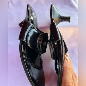 Women’s shoes